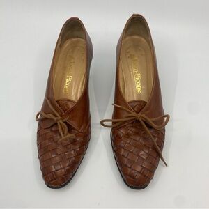 Vintage Evan Piccone brown tan woven basketweave closed toe shoes heels 6.5